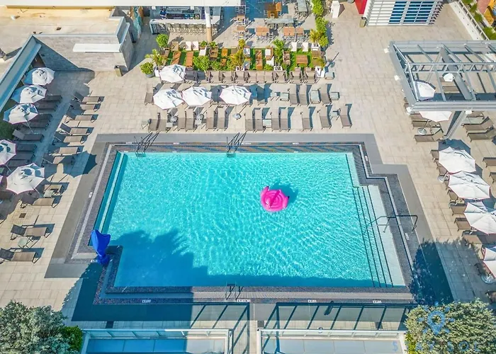 Hot Tub - Hollywood Beach Boardwalk - Amazing Pool